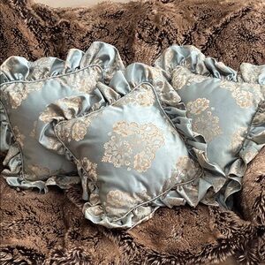 J. Queen New York Elegant Accent Pillows